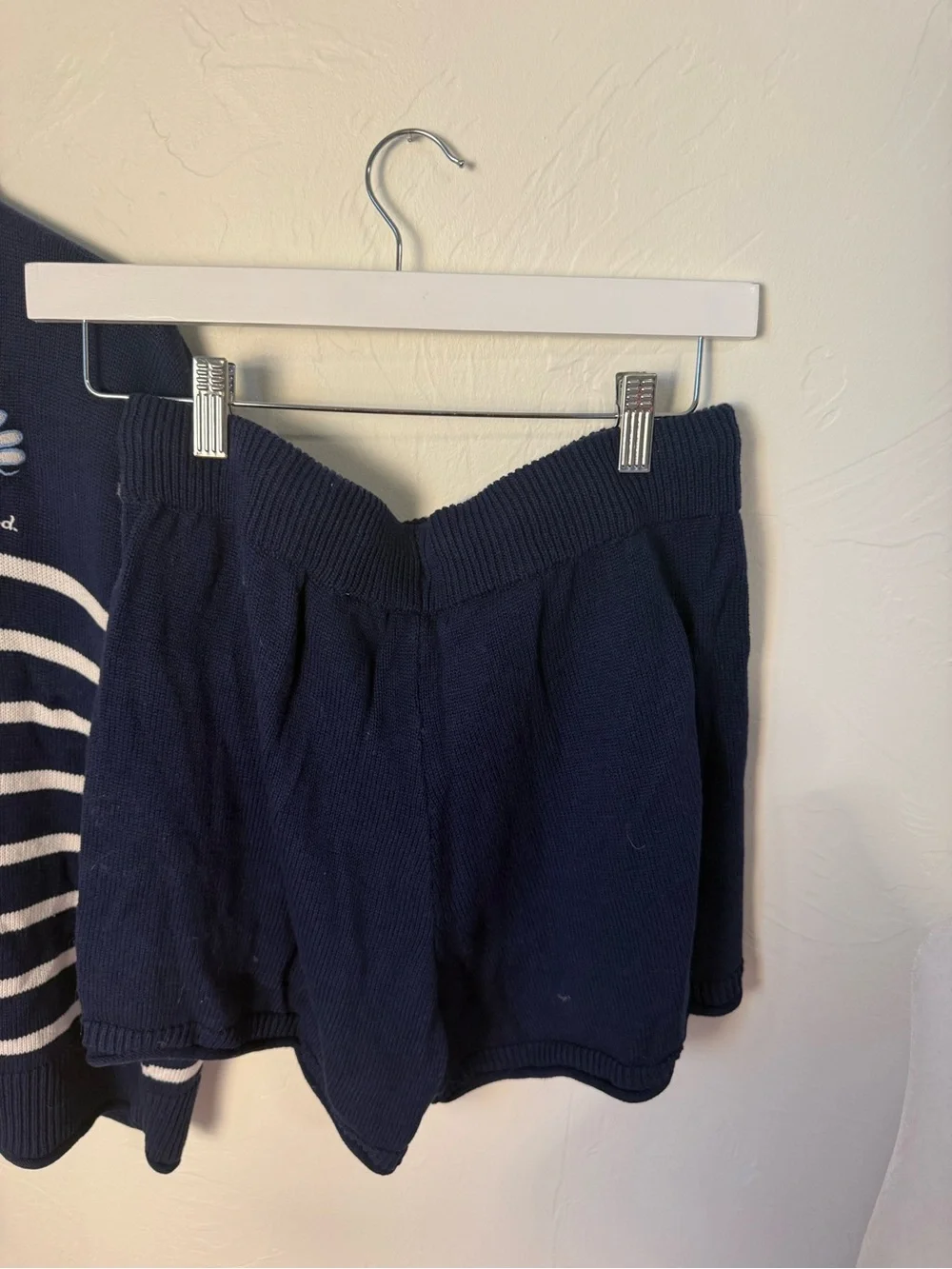 Life Is Good Women’s Navy Striped Knit Sweater & Shorts Set Size Large